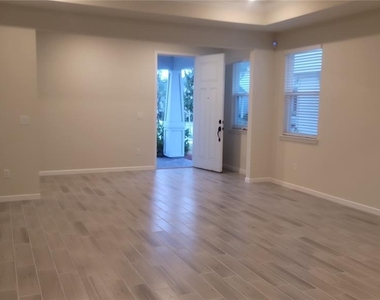 6558 Rover Way - Photo Thumbnail 7