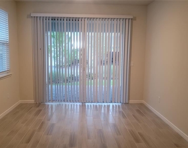 6558 Rover Way - Photo Thumbnail 6
