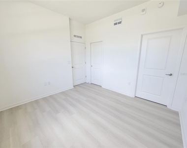 5579 Millenia Park Blvd - Photo Thumbnail 11