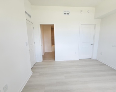 5579 Millenia Park Blvd - Photo Thumbnail 12