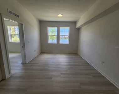 5579 Millenia Park Blvd - Photo Thumbnail 13