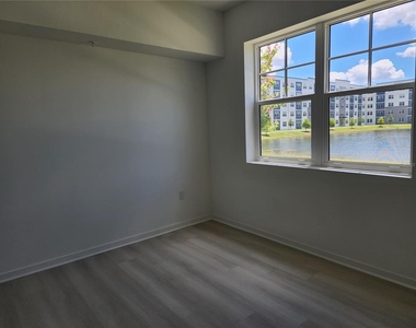 5579 Millenia Park Blvd - Photo Thumbnail 8