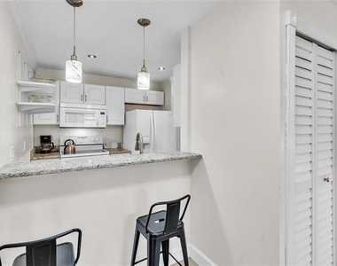 900 Avenue Z Se - Photo Thumbnail 7