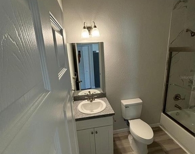 1462 Las Villas Boulevard - Photo Thumbnail 9