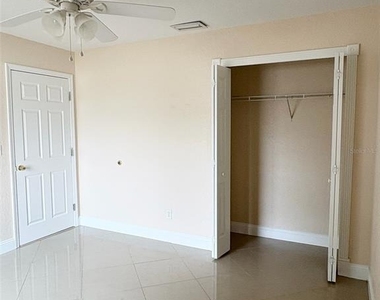 1601 Silhouette Drive - Photo Thumbnail 21