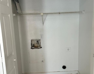 2955 Se 53rd Court - Photo Thumbnail 13