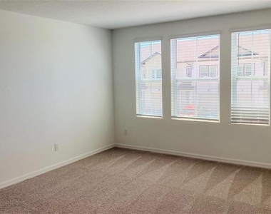 1621 Pelican Drive - Photo Thumbnail 8