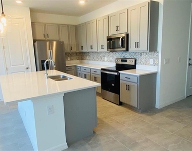 1621 Pelican Drive - Photo Thumbnail 4
