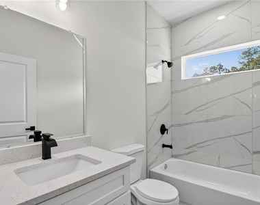 1933 W Oliver Drive - Photo Thumbnail 12