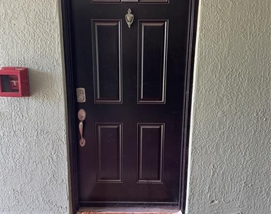 2053 Dixie Belle Drive - Photo Thumbnail 2