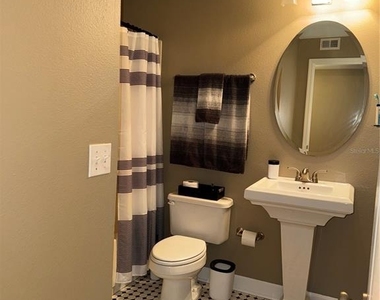 2053 Dixie Belle Drive - Photo Thumbnail 14