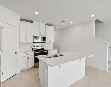16350 Bird Of Paradise Avenue - Photo Thumbnail 8