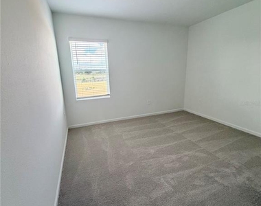7436 Capstone Drive - Photo Thumbnail 15