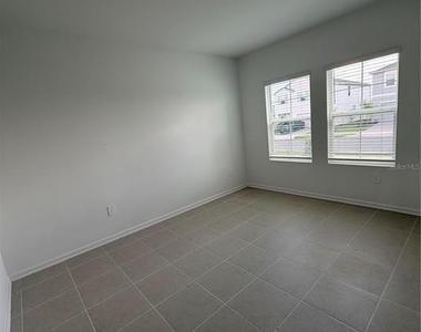 7436 Capstone Drive - Photo Thumbnail 10