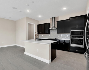 2953 Voyager Avenue - Photo Thumbnail 9