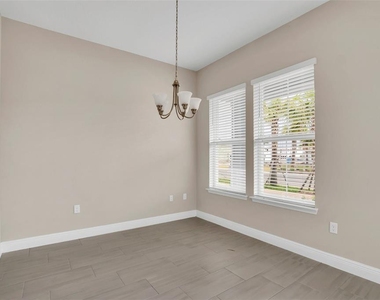 2953 Voyager Avenue - Photo Thumbnail 4