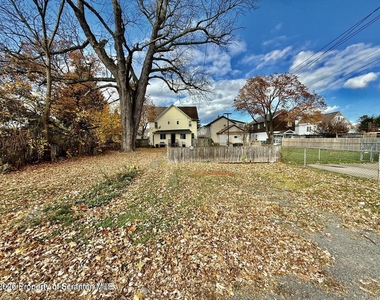 330 N Sumner Avenue - Photo Thumbnail 16