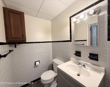 629 Clay Avenue - Photo Thumbnail 5