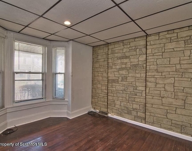 1418 Capouse (bottom Floor) Avenue - Photo Thumbnail 12