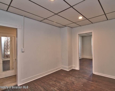 1418 Capouse (bottom Floor) Avenue - Photo Thumbnail 9