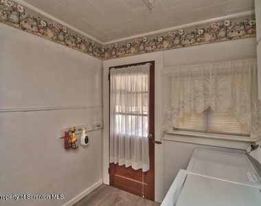 1418 Capouse (bottom Floor) Avenue - Photo Thumbnail 22
