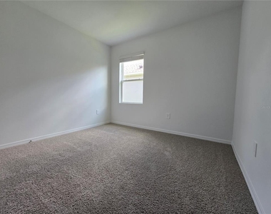 231 Taylor Groves Street - Photo Thumbnail 12