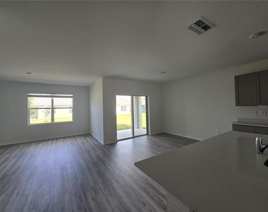 231 Taylor Groves Street - Photo Thumbnail 2