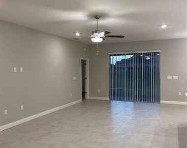 6783 Treymont Drive - Photo Thumbnail 12