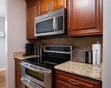 5143 Sw 92nd Court - Photo Thumbnail 4