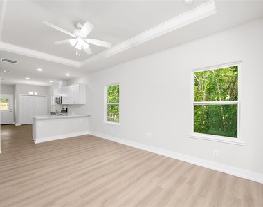 8572 Nw 39th Circle - Photo Thumbnail 2