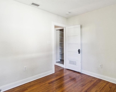 2114 Nw 7th Terrace - Photo Thumbnail 30