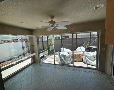 2272 Vassar Lane - Photo Thumbnail 14