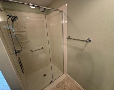 2272 Vassar Lane - Photo Thumbnail 8
