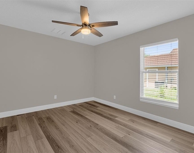 706 Stanley Avenue - Photo Thumbnail 18