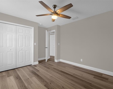 706 Stanley Avenue - Photo Thumbnail 19