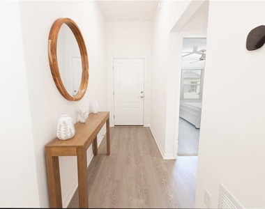 1852 Timon Street - Photo Thumbnail 4