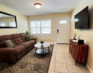 138 Woods Road - Photo Thumbnail 5