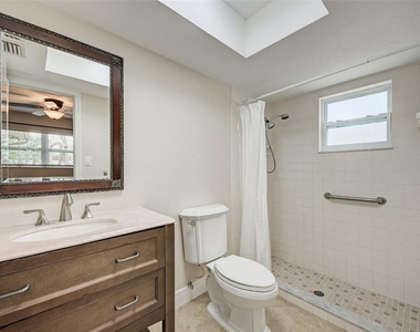 1330 Georgetowne Circle - Photo Thumbnail 25