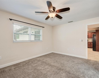 1330 Georgetowne Circle - Photo Thumbnail 22