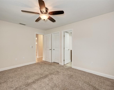 1330 Georgetowne Circle - Photo Thumbnail 23