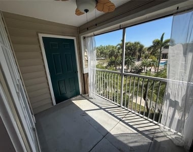 8932 Manor Loop - Photo Thumbnail 6
