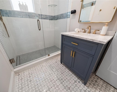 320 Ohio Place - Photo Thumbnail 32