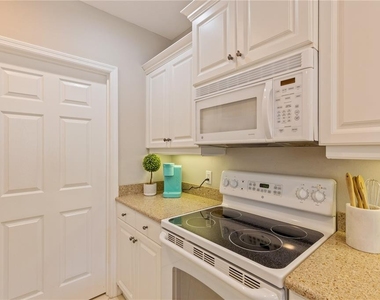 5650 Simonton Street - Photo Thumbnail 15