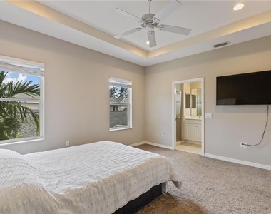5650 Simonton Street - Photo Thumbnail 24