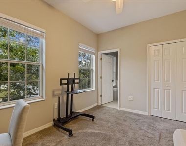 5650 Simonton Street - Photo Thumbnail 33