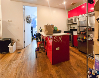 277 Halsey Street - Photo Thumbnail 4