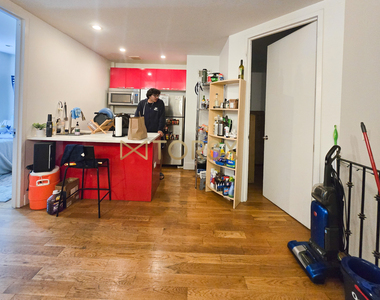 277 Halsey Street - Photo Thumbnail 3