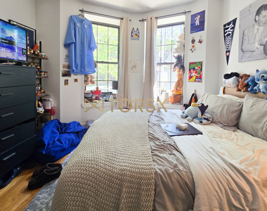 277 Halsey Street - Photo Thumbnail 7