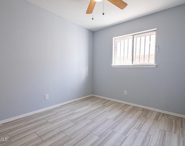 10733 Tourmaline Street - Photo Thumbnail 18