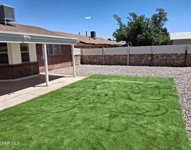 10733 Tourmaline Street - Photo Thumbnail 32